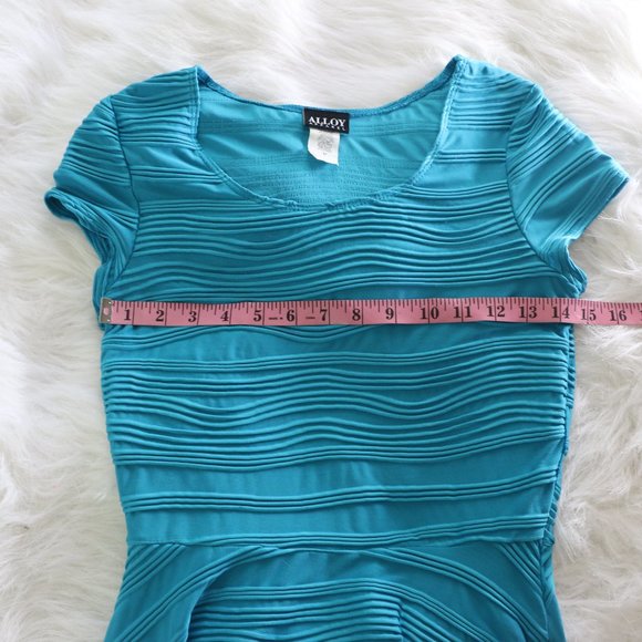 Alloy Apparel Teal Blue Peplum Style Short Sleeve Shirt - 3D Wavy Texture, Size - Picture 6 of 7